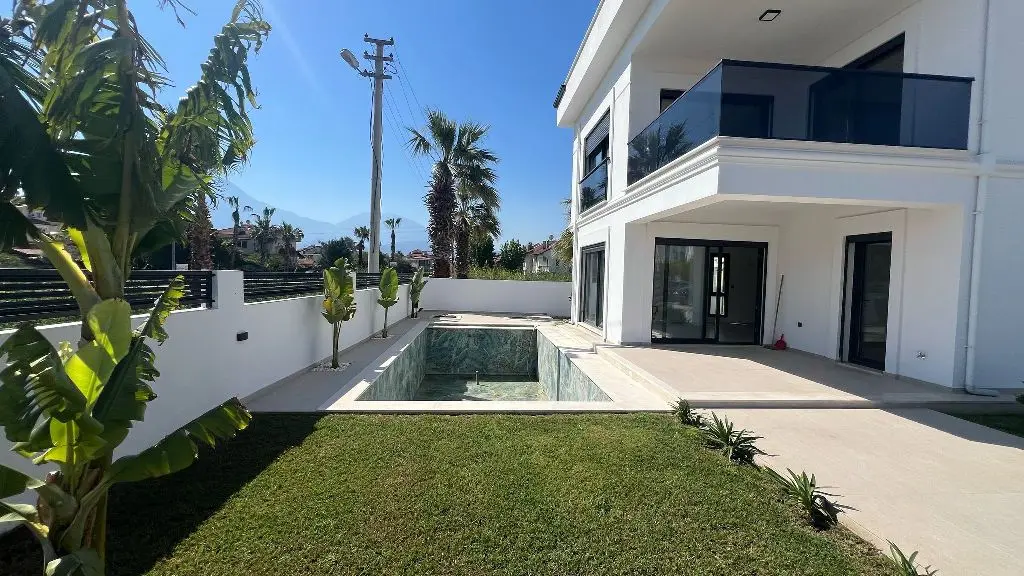 Home in Akarca
